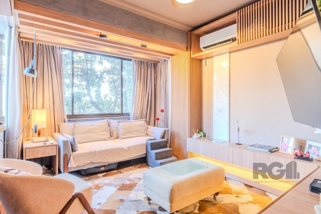Imagem Apartamento amplo de 191m² privativos reformado