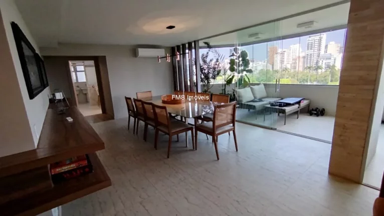 Imagem Apartamento de luxo para locação no Jardim Europa de 271m².