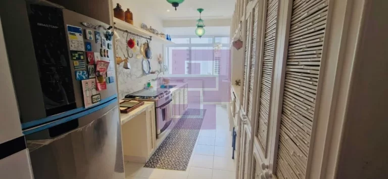 Imagem Apartamento à venda em Pitangueiras, Guarujá - 3 dormitórios, vista para o mar