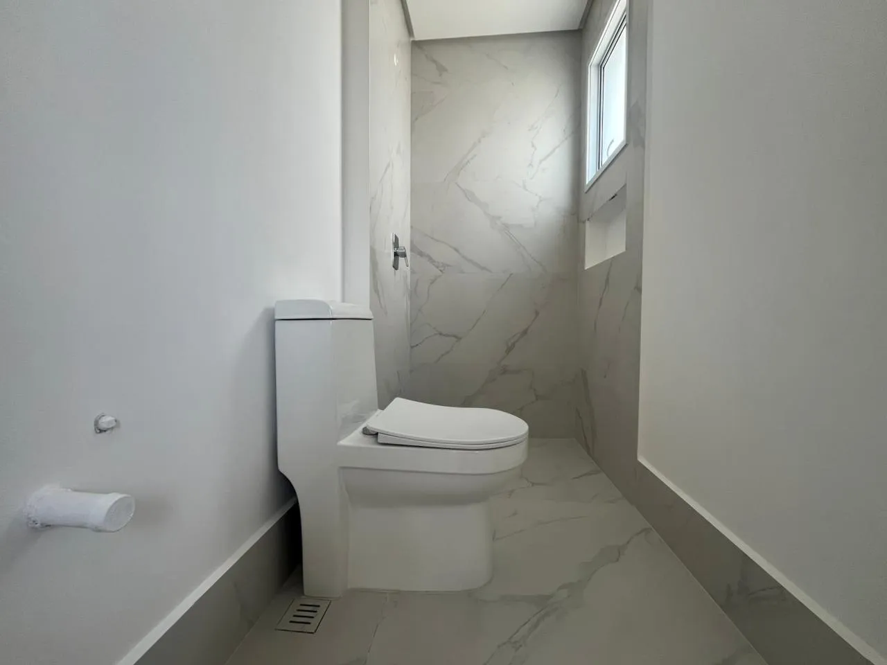 Imagem Apartamento com vista para o mar à venda com 161m2 por R$ 2.400.000,00