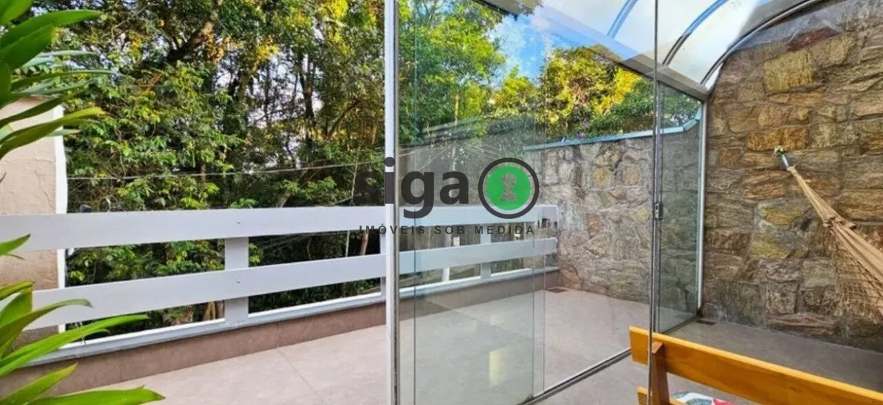 Imagem CASA 179 METROS 3 SUITES 3 VAGAS EM CONDOM´NIO FECHADO NO BUTANTÃ