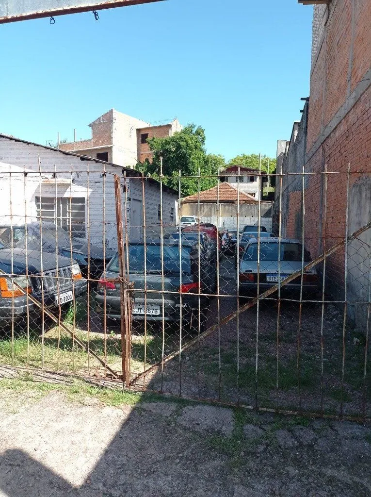 Imagem Terreno com 300m² no Jardim Carvalho