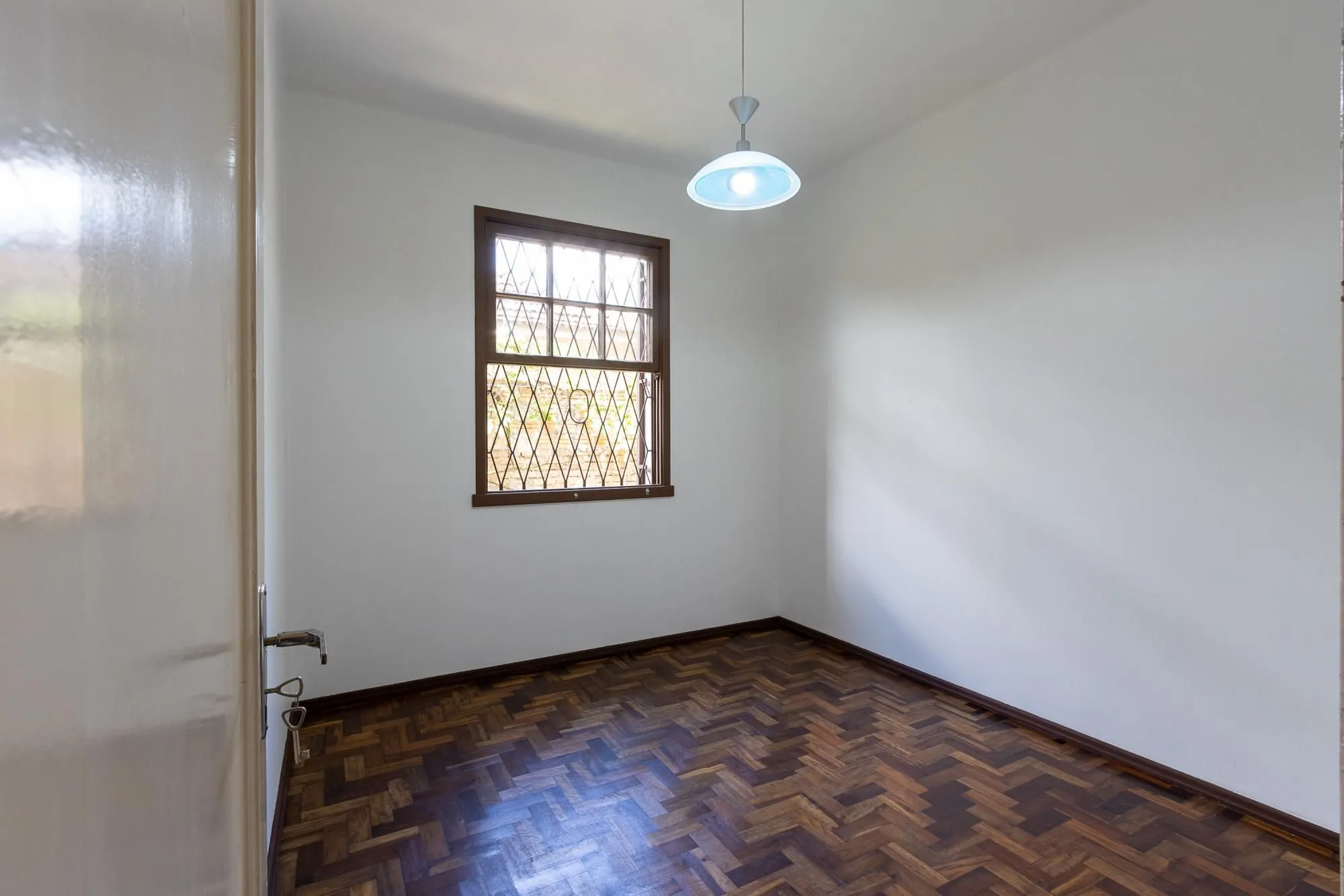 Imagem CASA 2 DORMITÓRIOS NO SANTA TEREZA
