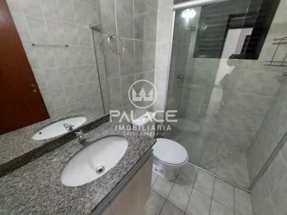 Imagem Garagem para 2 carros, sala 2 ambientes, lavabo, cozinha com armários, banheiro social, 3 dormitór...