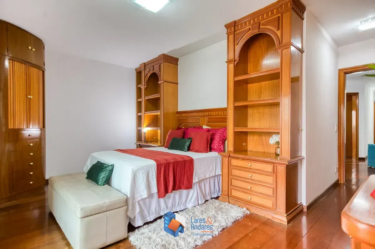 Imagem Apartamento para venda em Aclimação com 4 quartos, sendo 2 suítes, 236m²