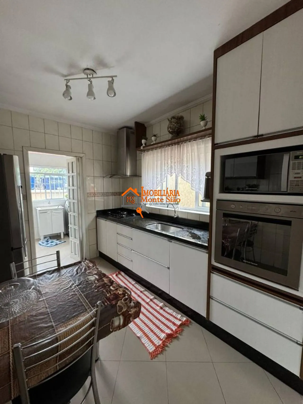 Imagem Sobrado com 3 dormitórios à venda, 147 m² por R$ 675.000,00 - Jardim Paraventi - Guarulhos/SP