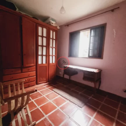 Imagem CASA GRANDE , COM TODOS COMODOS BEM ESPAÇOSOS , MAIS 2 CASAS NO MESMO TERRENO COM ENTRADAS INDIVIDUAIS.