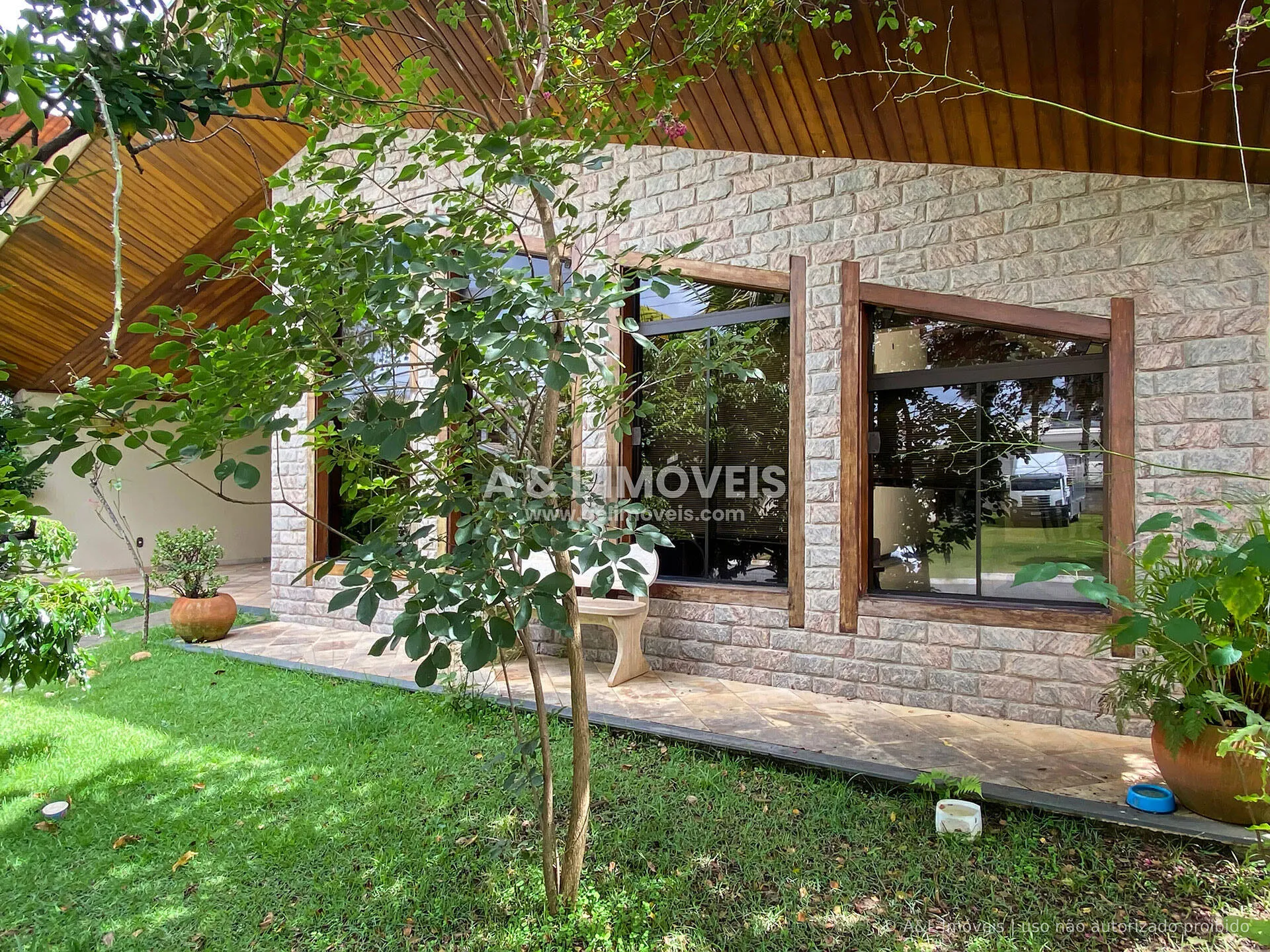 Imagem Casa à venda no Taubaté Village | 6 dormitórios e espaço gourmet