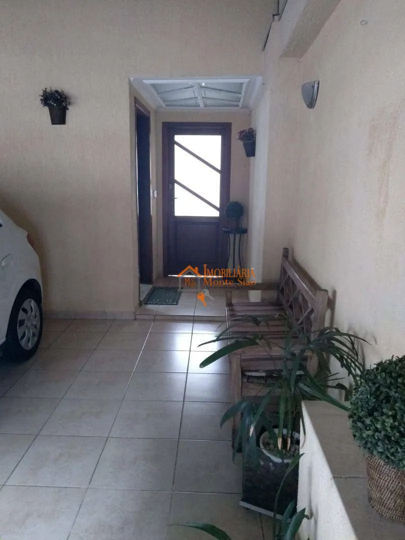 Imagem Sobrado com 3 dormitórios à venda, 191 m² por R$ 780.000,00 - Jardim Santa Clara - Guarulhos/SP