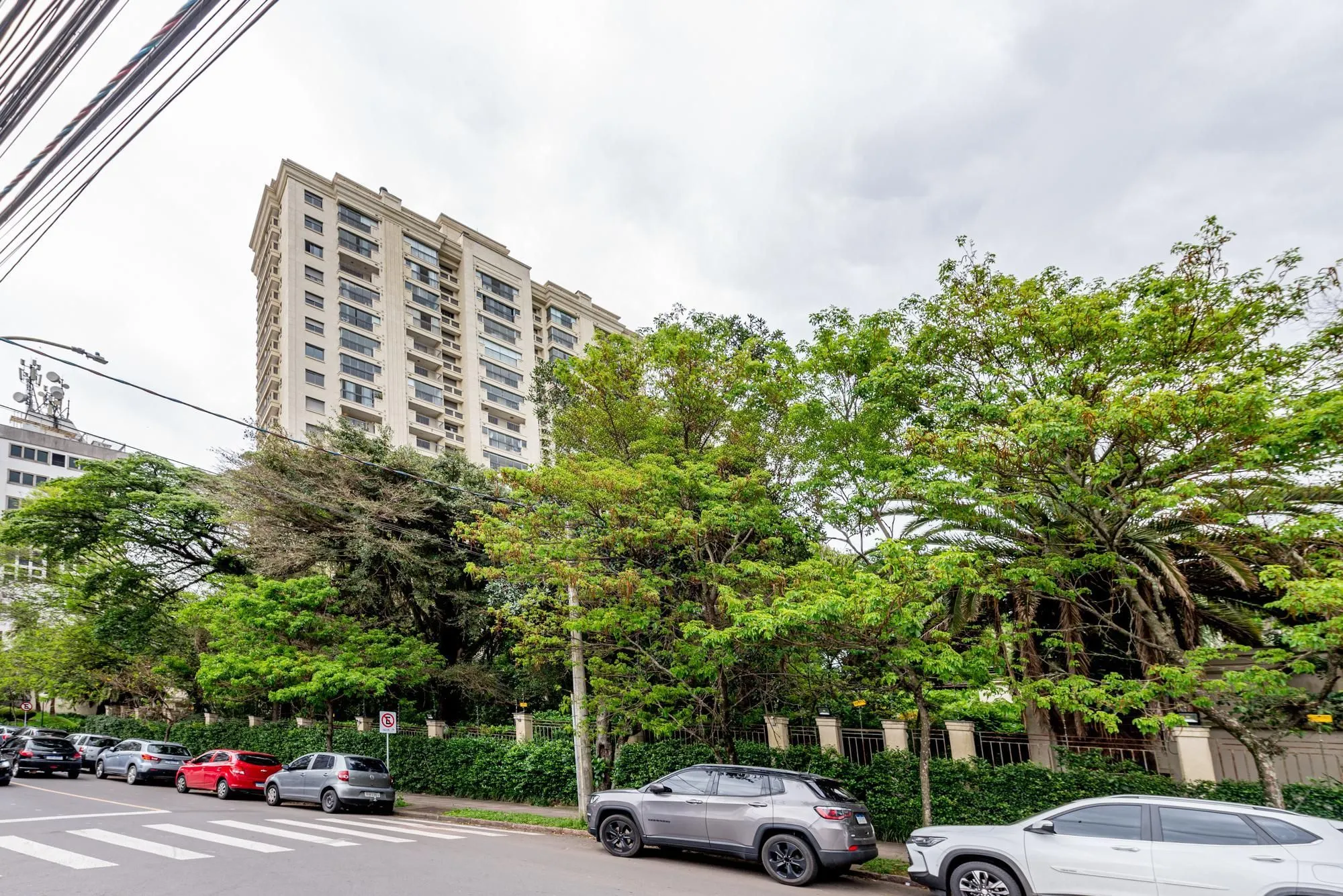 Imagem Apartamento de 1 dormitório á venda em Três Figueiras, Porto Alegre.