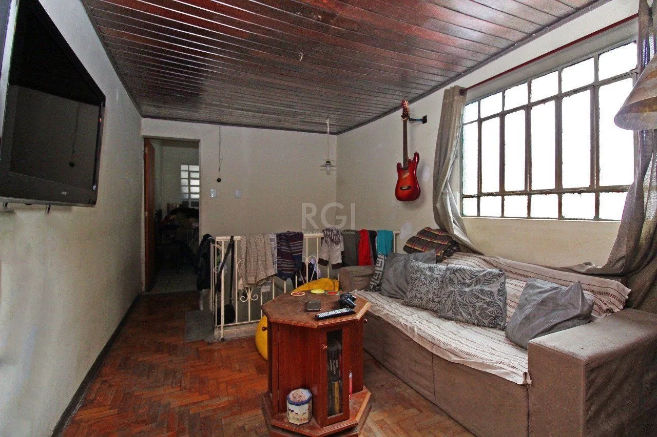 Imagem Casa para Venda - 85m², 2 dormitórios, 1 vaga - Cidade Baixa