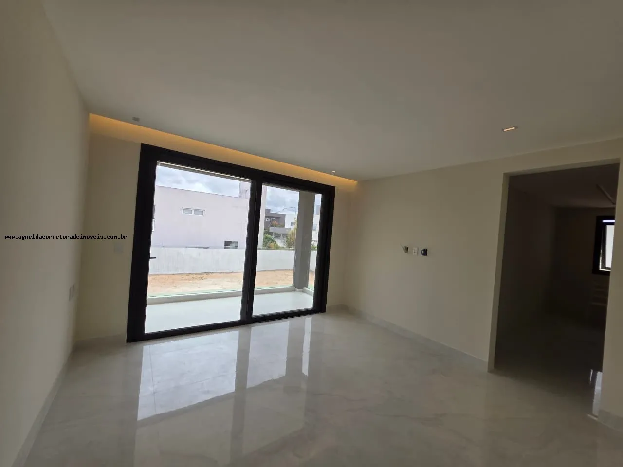 Imagem Casa em Condomínio para Venda em Parnamirim, Pium (Distrito Litoral), 5 dormitórios, 5 suítes, 6 banheiros, 4 vagas