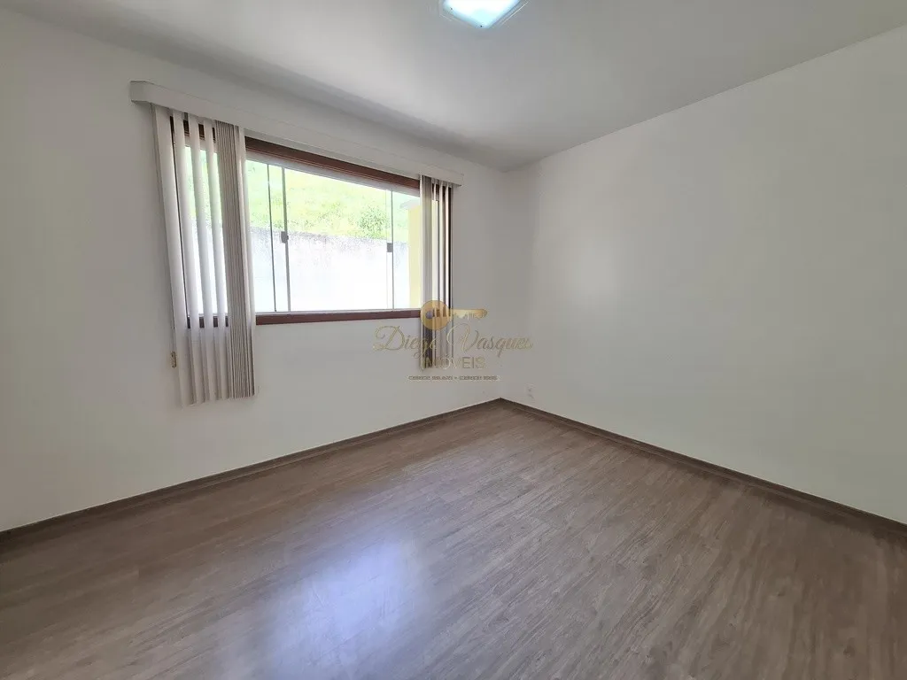 Imagem Casa em Condomínio para Venda em Teresópolis / RJ no bairro Albuquerque