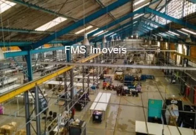 Imagem Galpão Comercial para Locação em Guarulhos-SP, São Roque: 2 Banheiros, 50 Vagas de Garagem, 8.086,75 m² de Área.