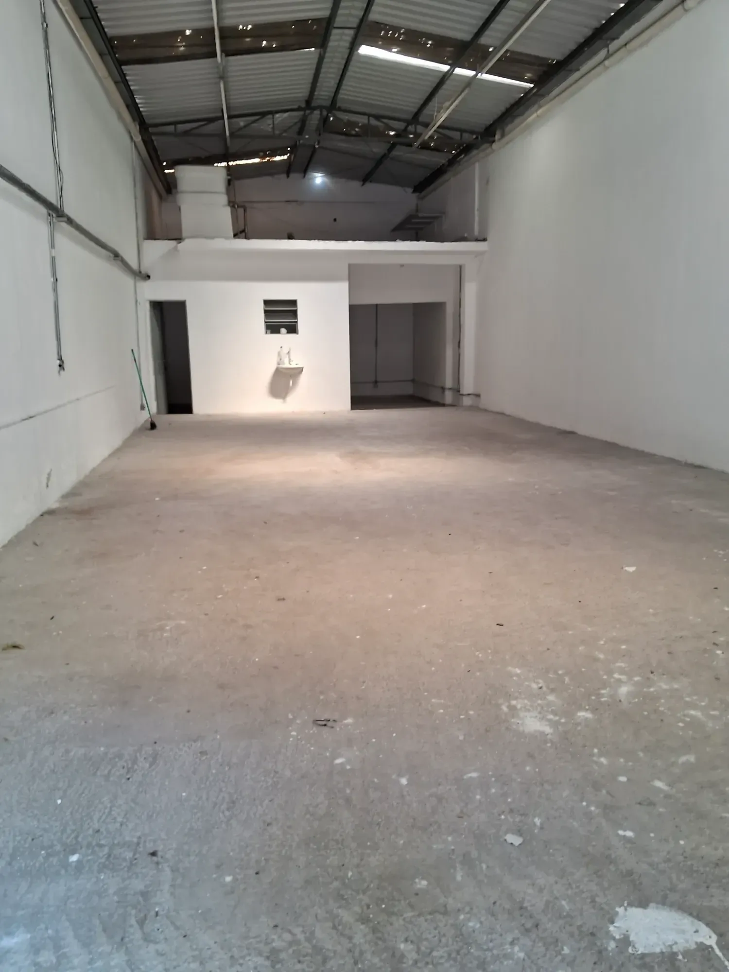 Imagem Galpão para Alugar, 138 m² em Vila Anastácio - São Paulo
