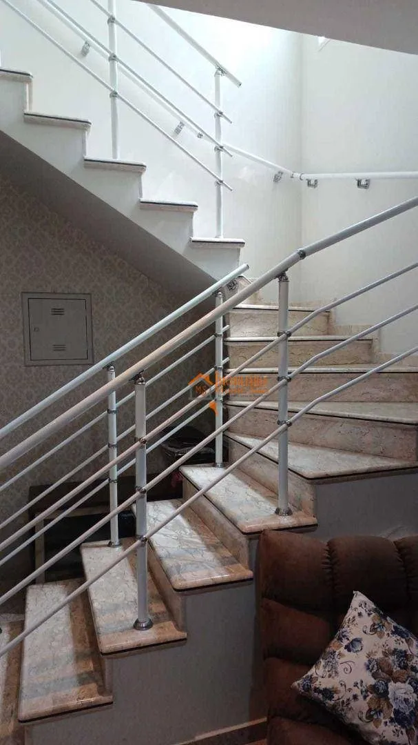 Imagem Sobrado com 3 dormitórios à venda, 132 m² por R$ 1.330.000,00 - Jardim Santa Mena - Guarulhos/SP