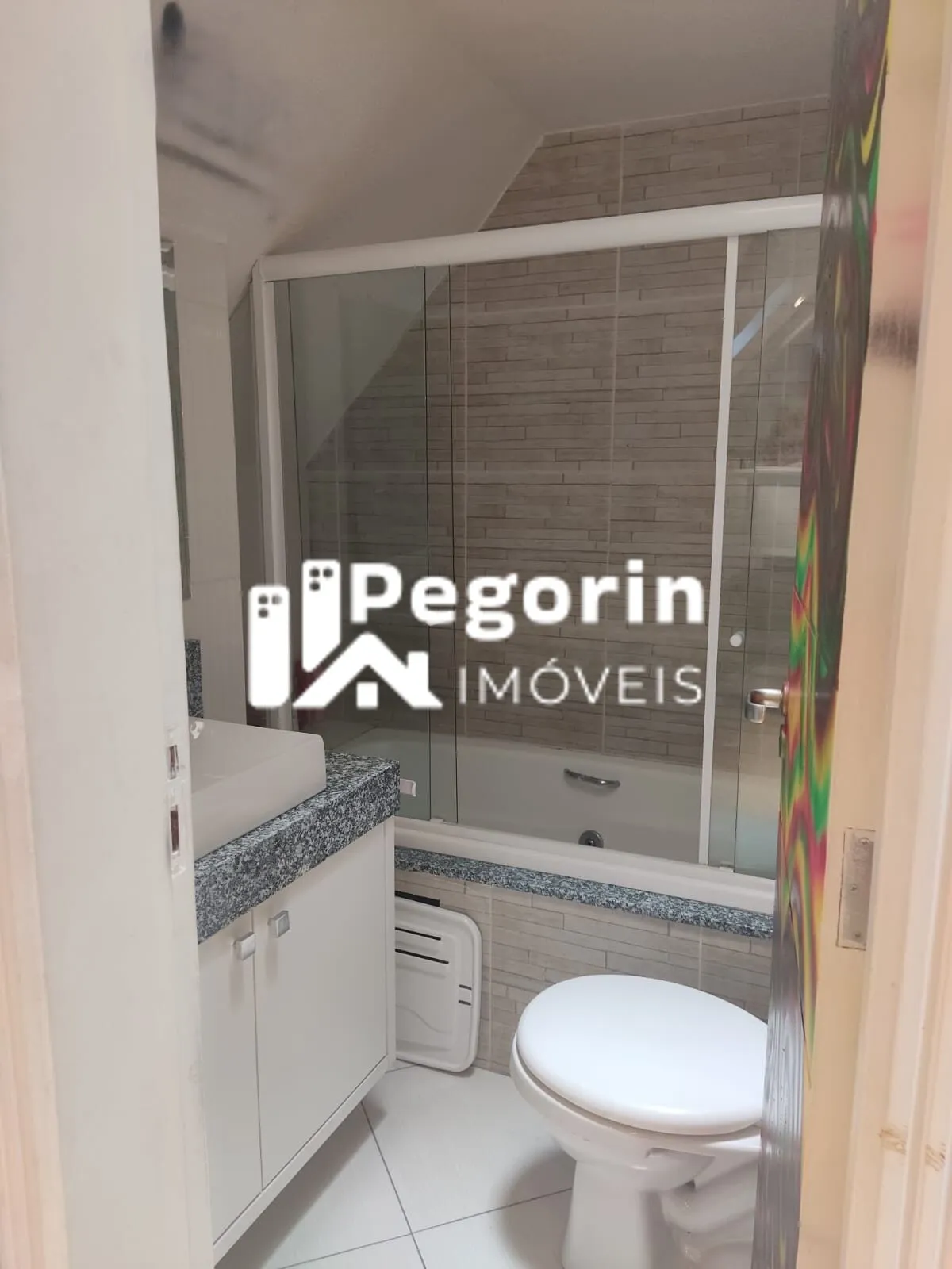 Imagem Sobrado à venda em Curitiba, Santa Cândida, com 3 quartos, 189,00m²
