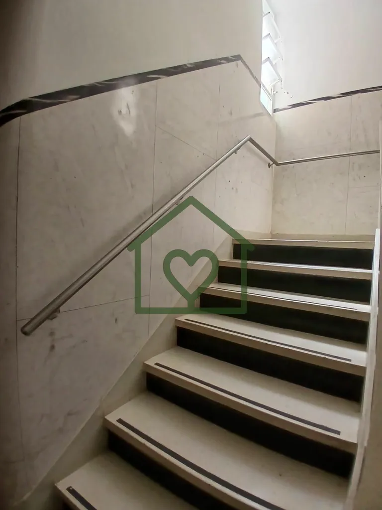 Imagem Oportunidade! Apartamento mobiliado, desocupado e pronto para morar no bairro Independência, com 2 ...