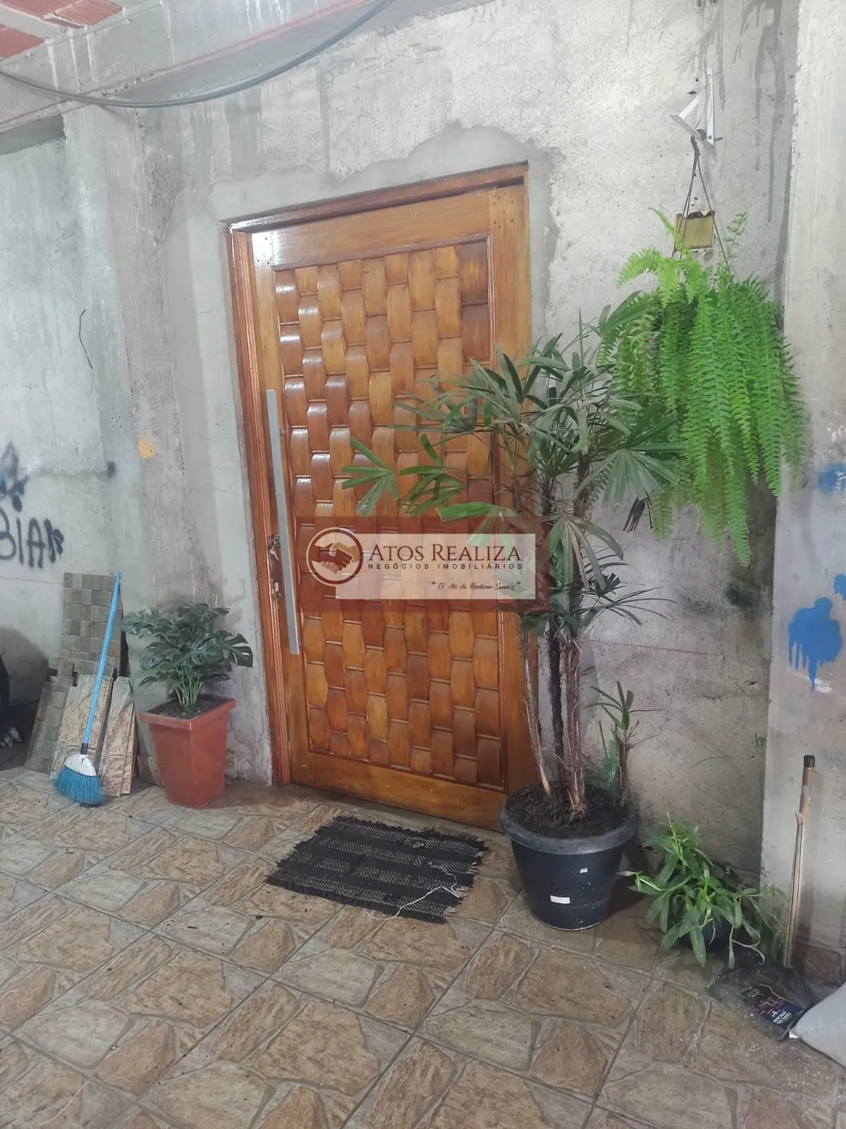 Imagem Vendo Oportunidades no Jardim Itatiaia - São Paulo: 3 dormitórios, 2 banheiros, sacada, quintal, 3 vagas, por R$190.000, Apenas venda, (Aceita carro como parte do pagamento)