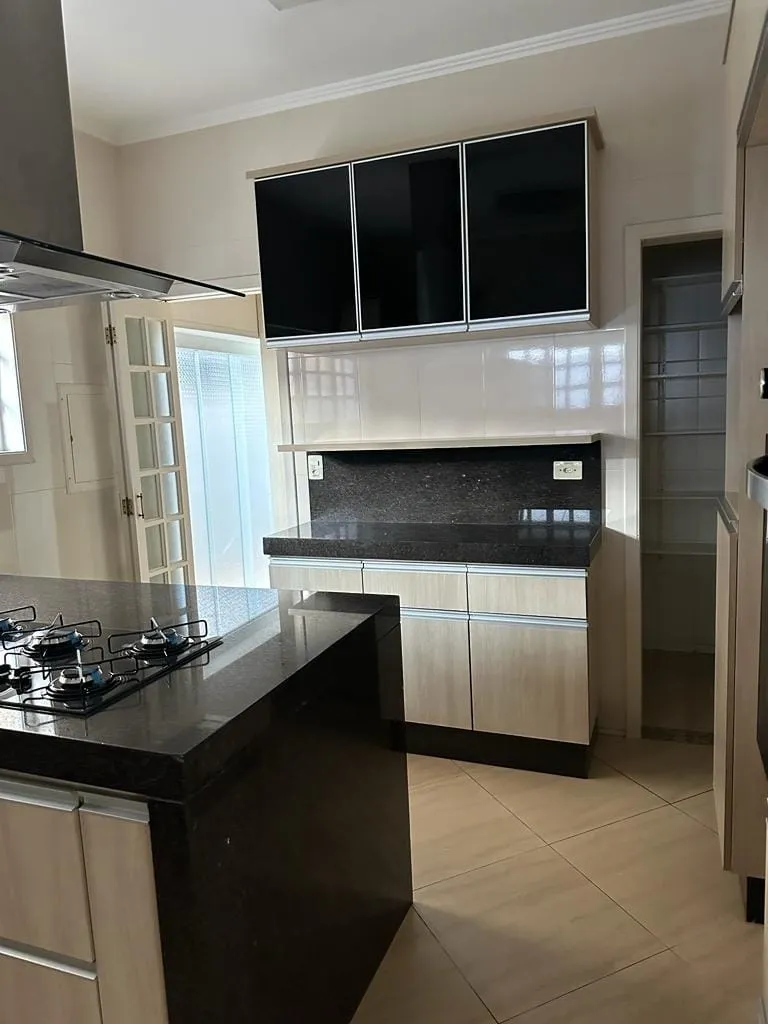 Imagem Casa à venda 4 Quartos, 2 Suites, 4 Vagas, 560M², Taubaté Village, Taubaté - SP | Condominio Taubaté Village