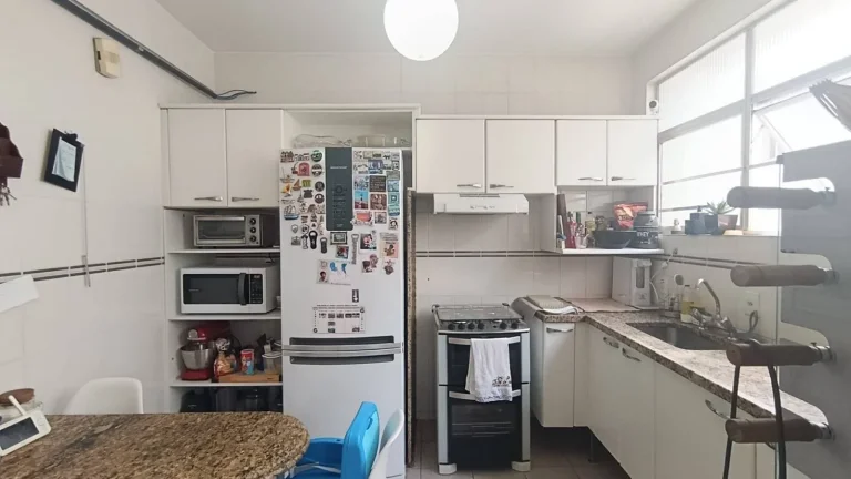 Imagem Apartamento à Venda no Bairro Sion - 140 m²