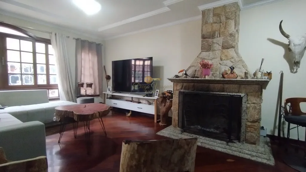 Imagem Casa em Condomínio para Venda em Teresópolis / RJ no bairro Alto