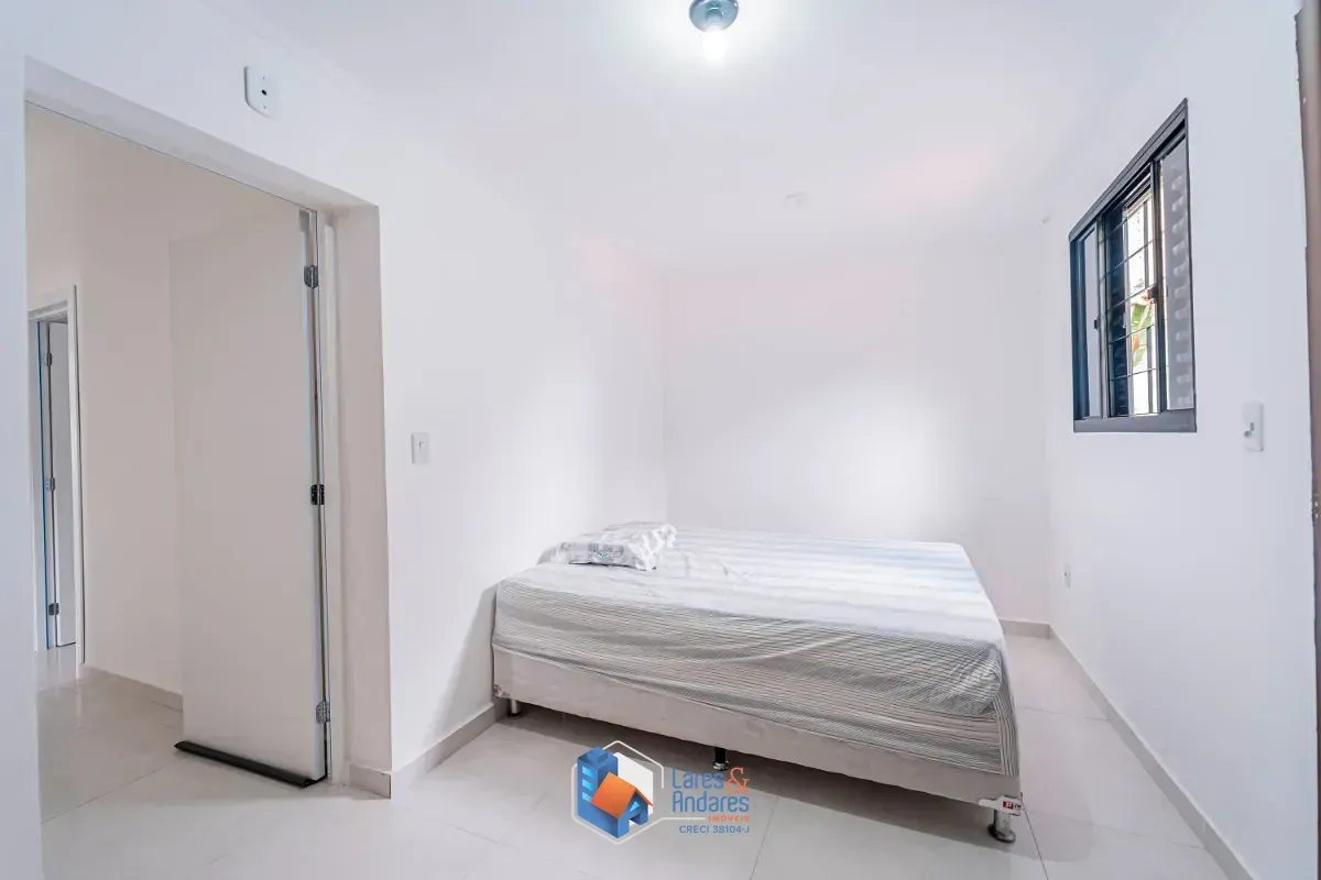 Imagem Casa de vila para venda em Chácara Monte Alegre com 3 quartos, sendo 2 suítes, 250m²