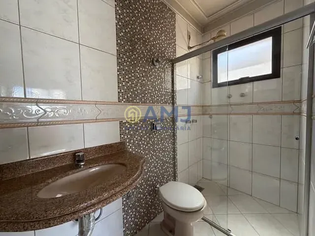 Imagem SOBRADO À VENDA NO CONDOMÍNIO GRANVILLE | 4 SUÍTES | PISCINA | GOIÂNIA