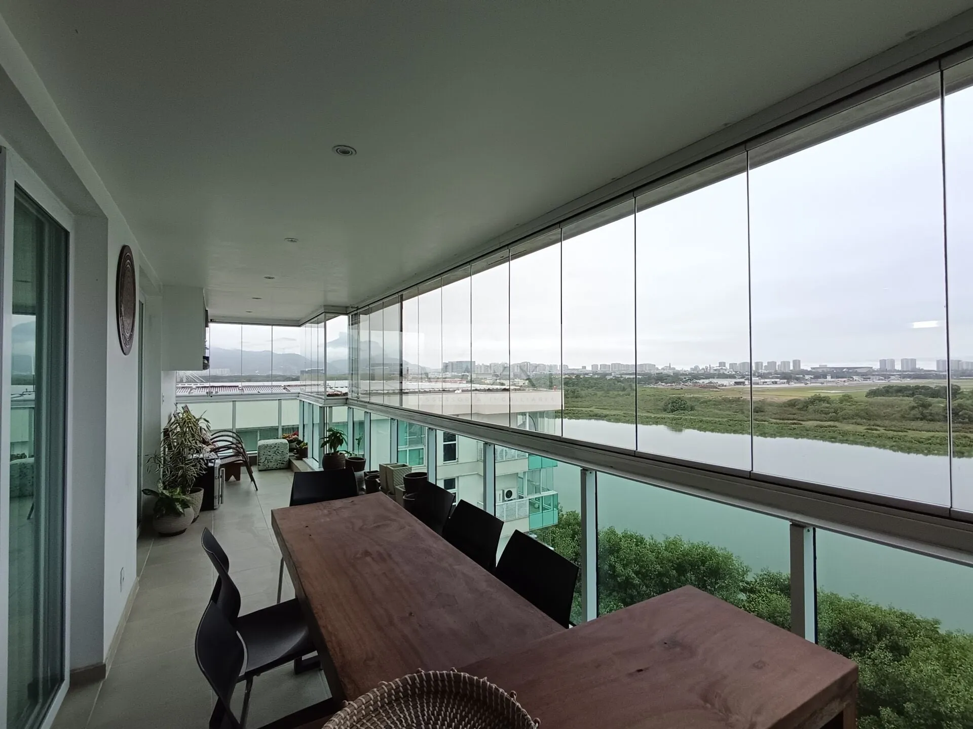 Imagem Essence Condominium - Vendo Apartamento Quatro Quartos Alto Padrão na Barra Olimpica
