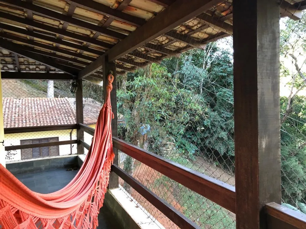 Imagem Casa em Condomínio para Venda em Petrópolis / RJ no bairro Itaipava