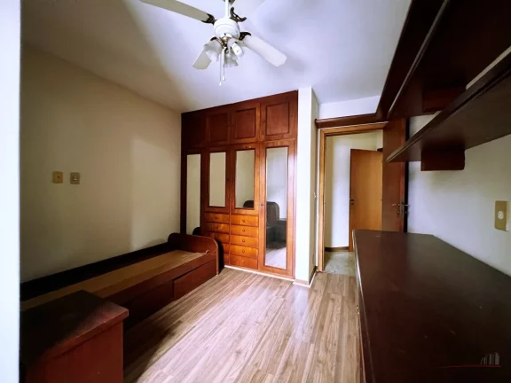 Imagem Apartamento amplo com 4 quartos, 2 vagas ao lado do Shopping Beira Mar Florianópolis! Se sua busca ...