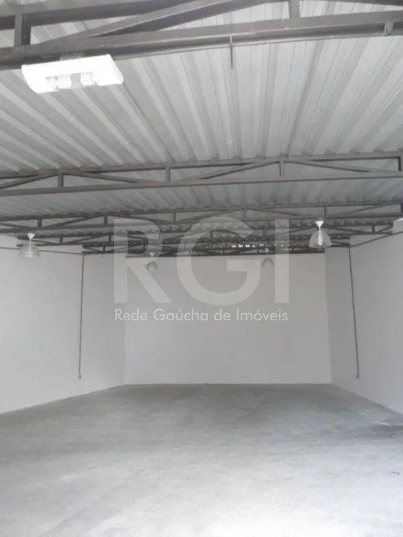 Imagem Casa Comercial com pavilhão de 294,03m² no bairro São Geraldo -Porto Alegre