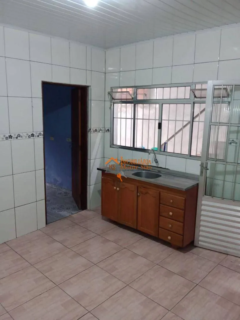 Imagem Casa com 3 dormitórios à venda por R$ 318.000,00 - Água Chata - Guarulhos/SP