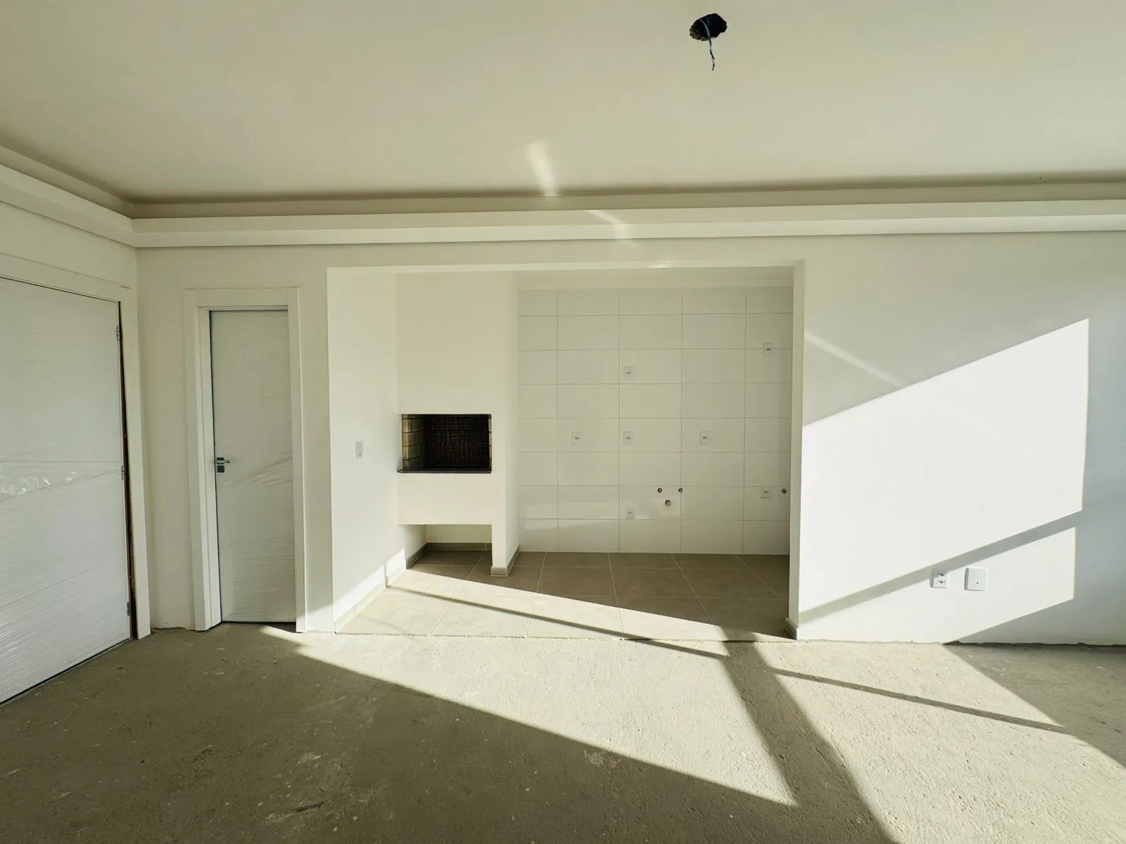 Imagem OPORTUNIDADE no Jardim Botânico | apartamento NOVO | 3 Dormitórios, suíte, sacada, churrasqueira, vaga coberta
