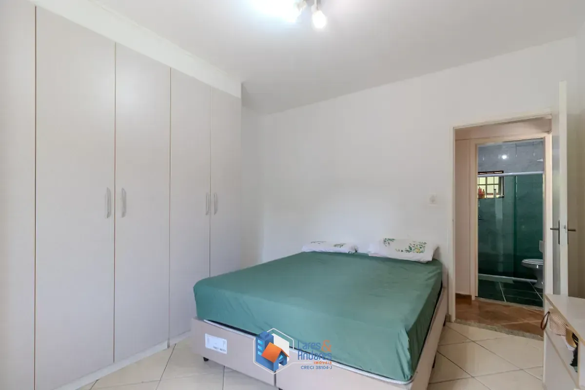 Imagem Sobrado para venda em Vila do Castelo com 3 quartos, sendo 1 suíte, 250m²