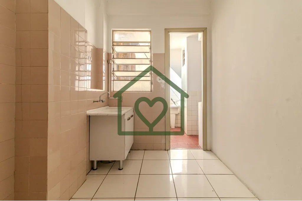 Imagem Apartamento de 3 dormitórios localizado no Centro Histórico, na Avenida Alberto Bins, 308. Imóvel...