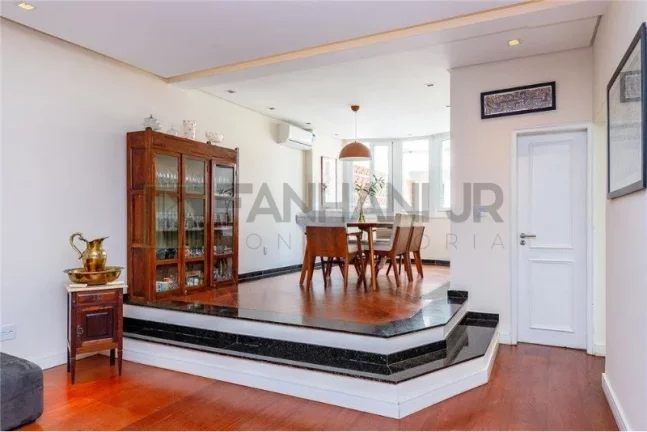 Imagem Imperdível oportunidade: Casa à venda em São Paulo-SP, Vila Romana, 4 quartos, 1 suíte, 6 salas, 6 banheiros, 2 vagas, 390m².