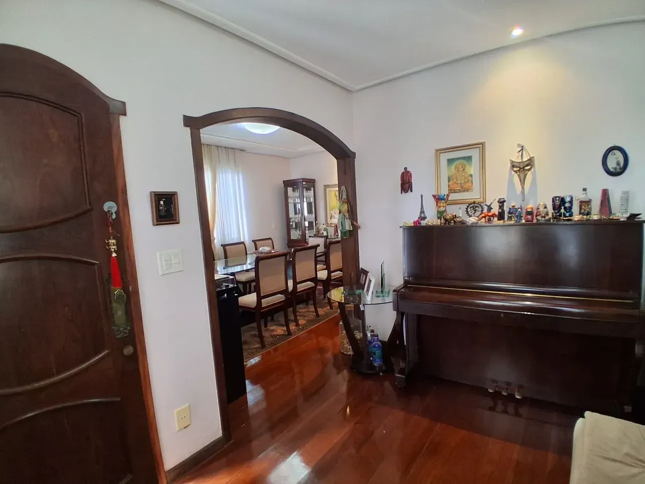 Imagem Casa com 4 Quartos à Venda, 313 m² em Renascença - Belo Horizonte
