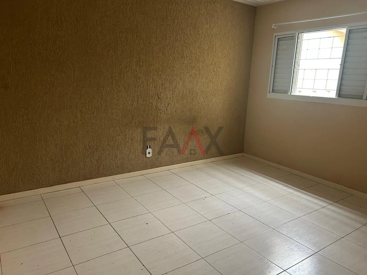 Imagem Sobrado com 3 dormitórios para locação,217.80 m², TRIANON, GUARAPUAVA - PR