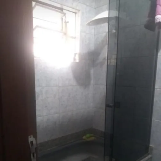 Imagem Essa casa é de 250 mts terreno ótima localização á venda