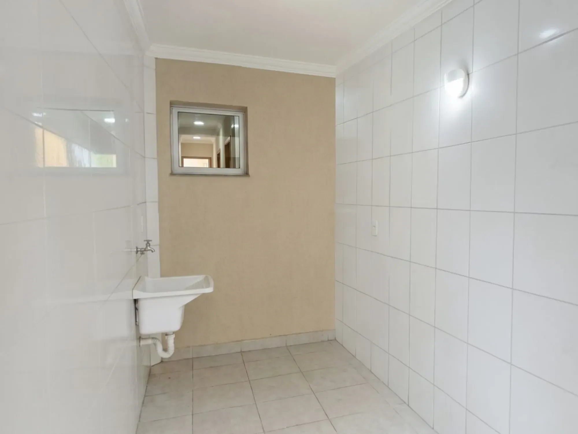 Imagem Casa de Condomínio com 2 Quartos para Alugar, 57,33 m² em Jardim Colônia - Jacareí