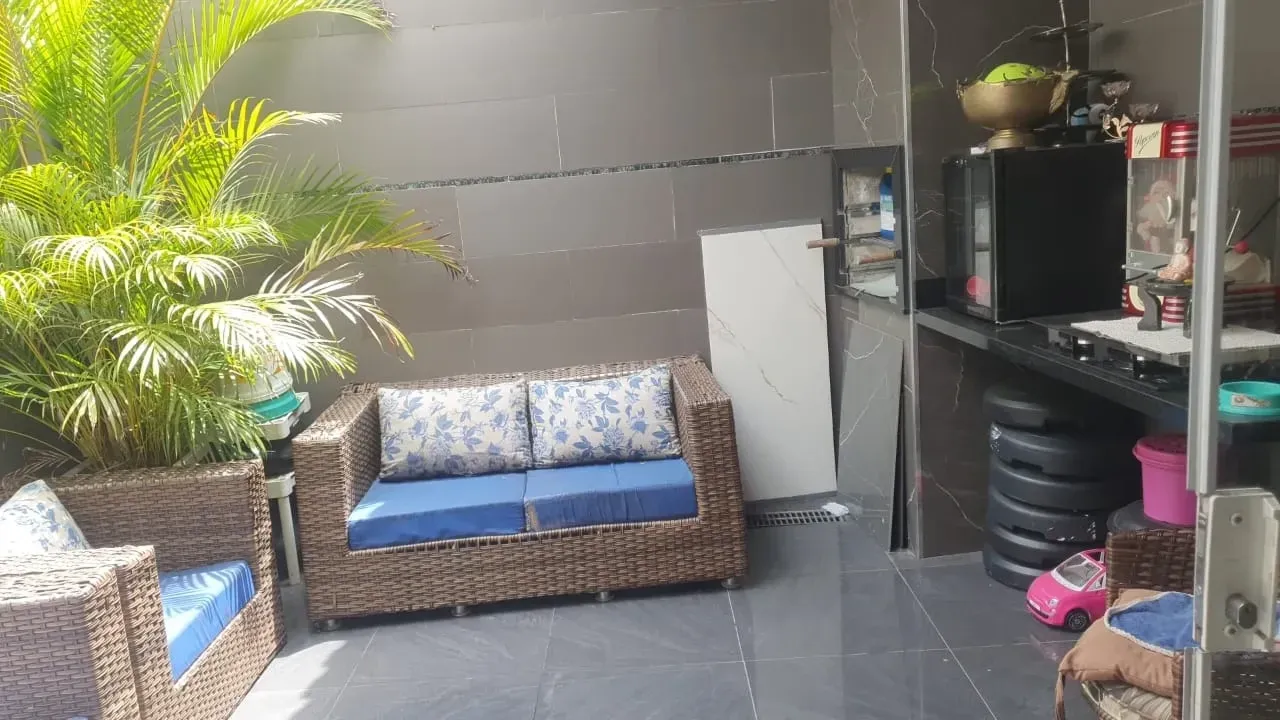Imagem Sobrado com 3 Quartos à Venda, 110 m² em Chácara Japonesa - São Paulo