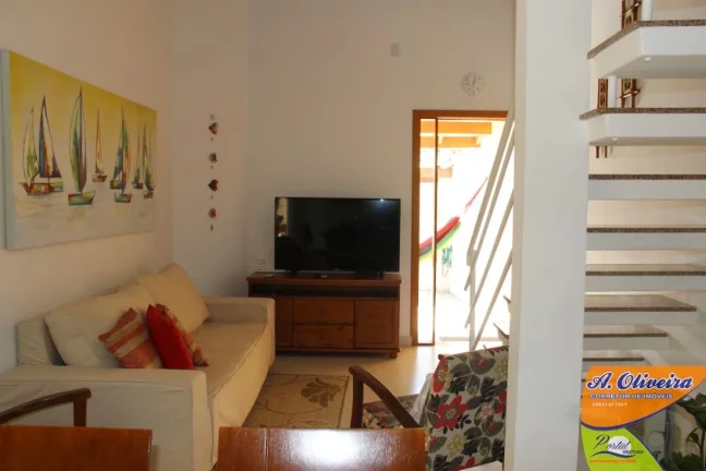 Imagem SOBRADO - 03 DORMITÓRIOS - 600 METROS DE PRAIA - Pereque - Açú