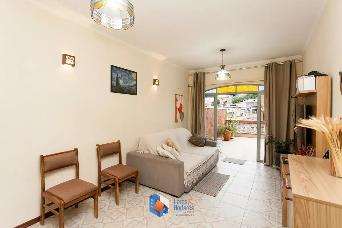 Imagem Sobrado para venda em São Domingos com 3 quartos, sendo 1 suíte, 164m²
