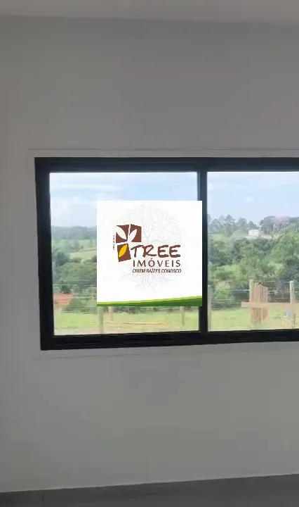 Imagem LOCAÇÃO DE CASA TÉRREA NO OURO FINO, EM SANTA ISABEL/SP, 122m² com 03 quartos, suíte, sala de estar, cozinha, quintal gramado e 04 vagas. CONSULTE-NOS