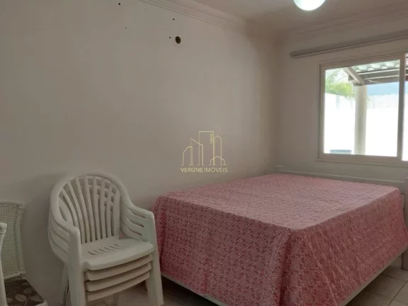 Imagem Casa de Luxo em Condomínio: 4 Quartos, 3 Suítes, 3 Salas em Piatã, Salvador-BA - 230m² de Pura Elegância e Conforto!