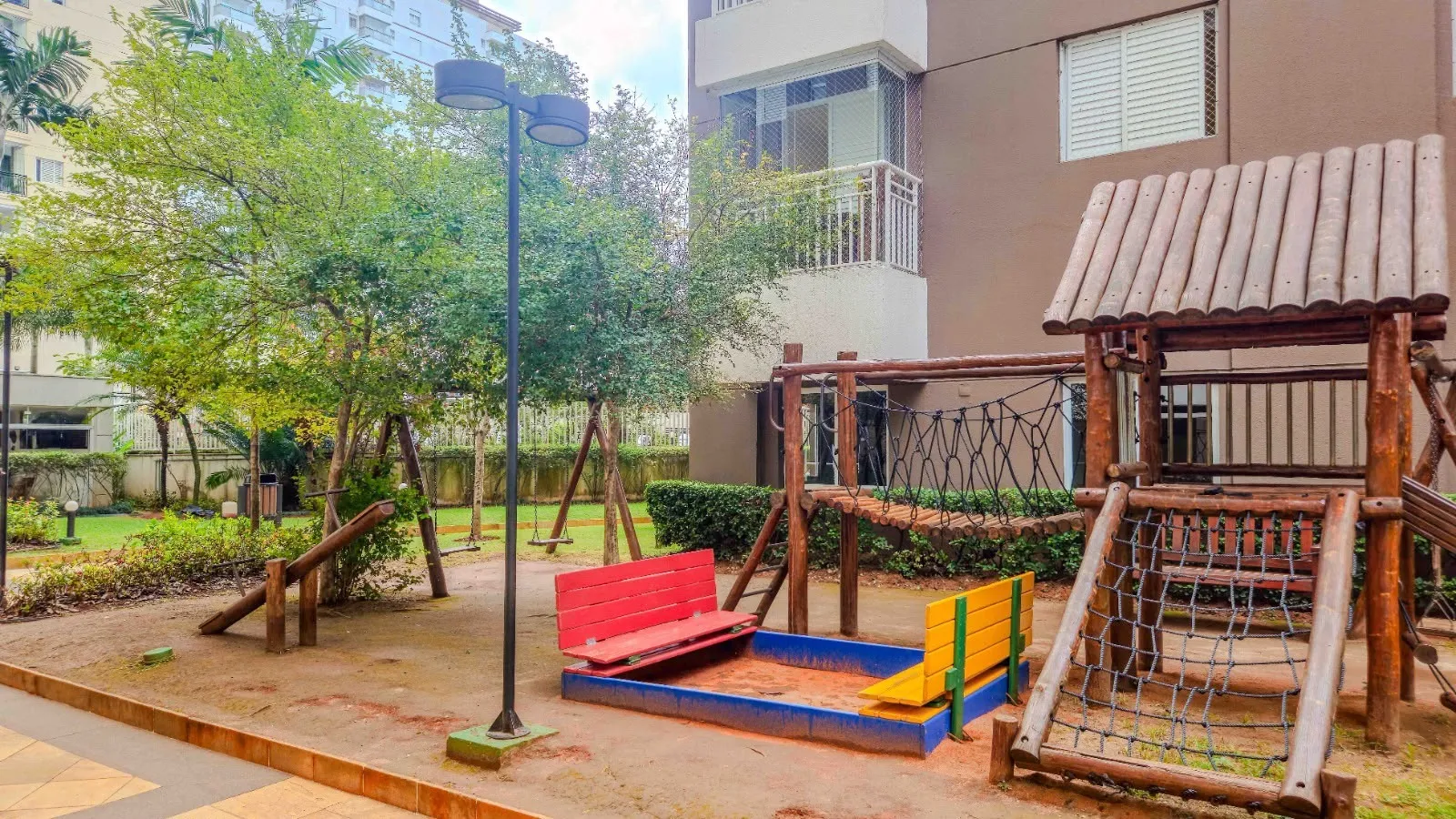 Imagem Apartamento com 2 Quartos para venda ou aluguel, 69m² - Alphaville- Barueri-SP