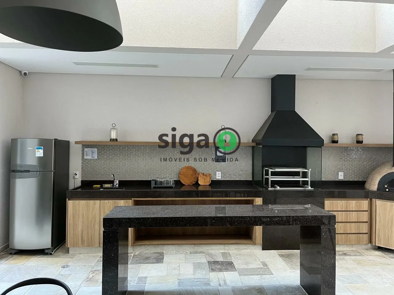 Imagem Apartamento a venda no Campo Belo com 3 quartos, 2 banheiros e 3 vagas.