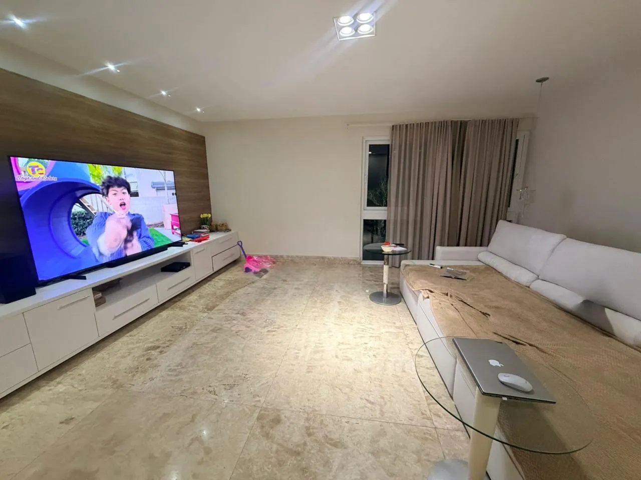 Imagem Casa de Condomínio com 4 Quartos à Venda, 170 m² em Alphaville (Abrantes) - Camaçari