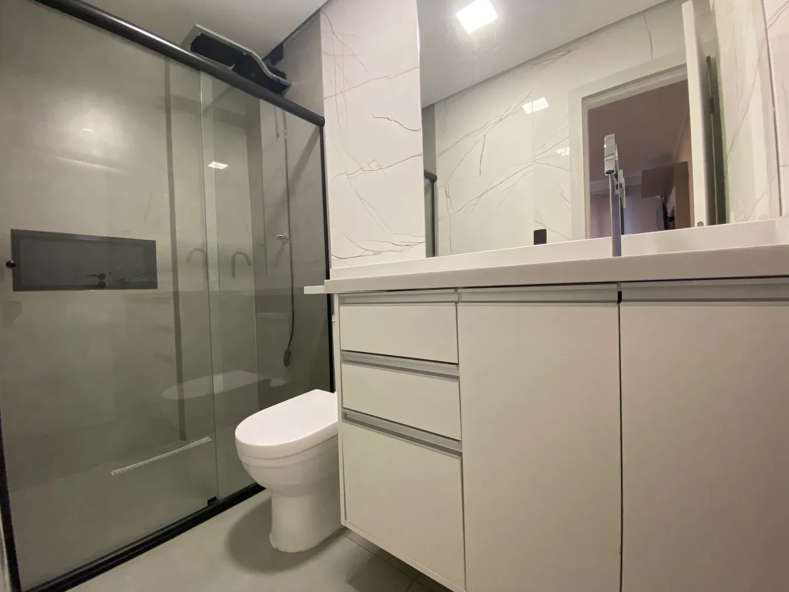 Imagem Apartamento com 3 Quartos à Venda, 106 m² em Ponta da Praia - Santos